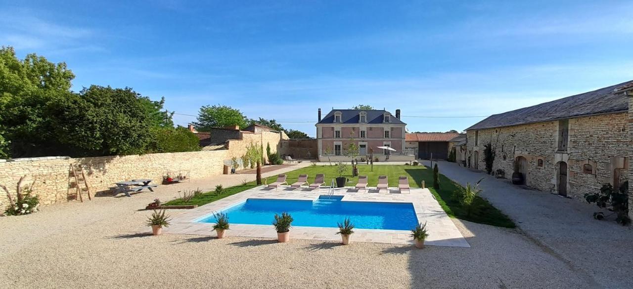Bed and Breakfast La Galuche Angliers  Exteriér fotografie
